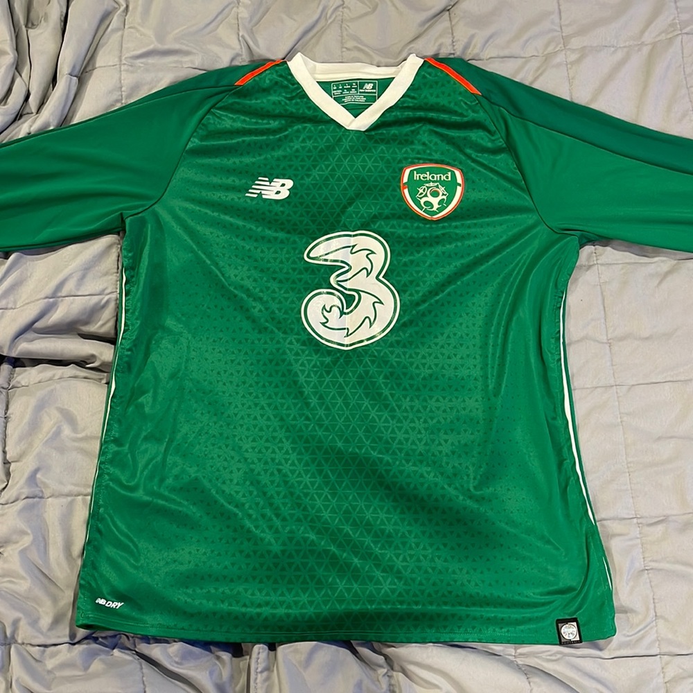 New Balance Ireland Men’s Large Soccer Jersey Football Kit